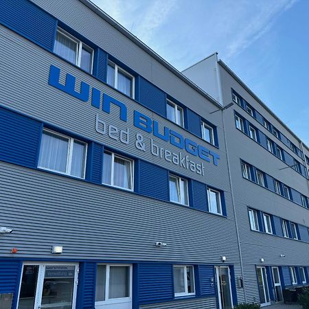 Winbudget "Bed&Breakfast" Bécsújhely Kültér fotó