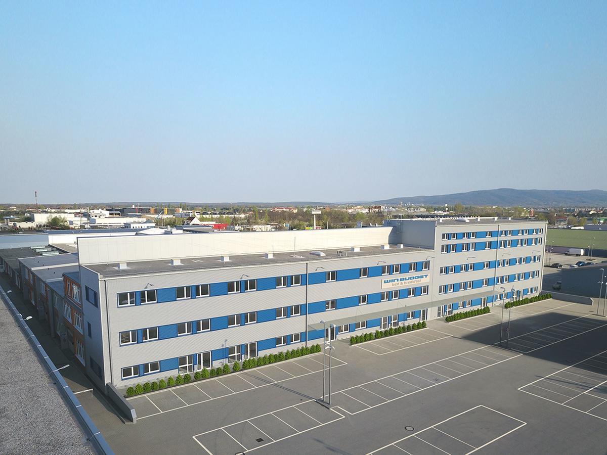 Winbudget "Bed&Breakfast" Bécsújhely Kültér fotó