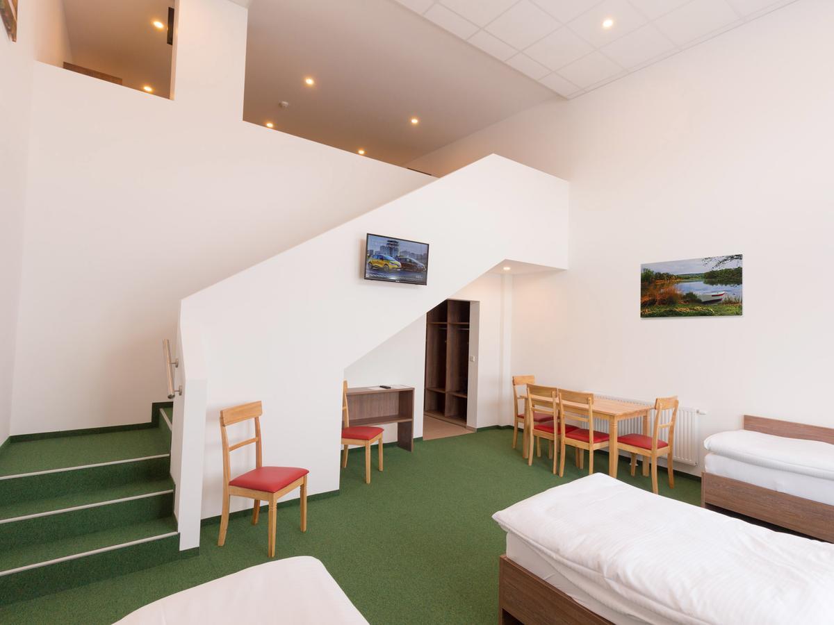 Winbudget "Bed&Breakfast" Bécsújhely Kültér fotó